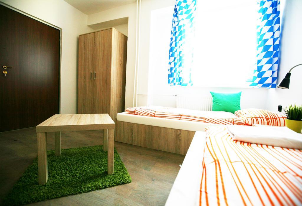 Hostel Bratislava By Freddie Chambre photo