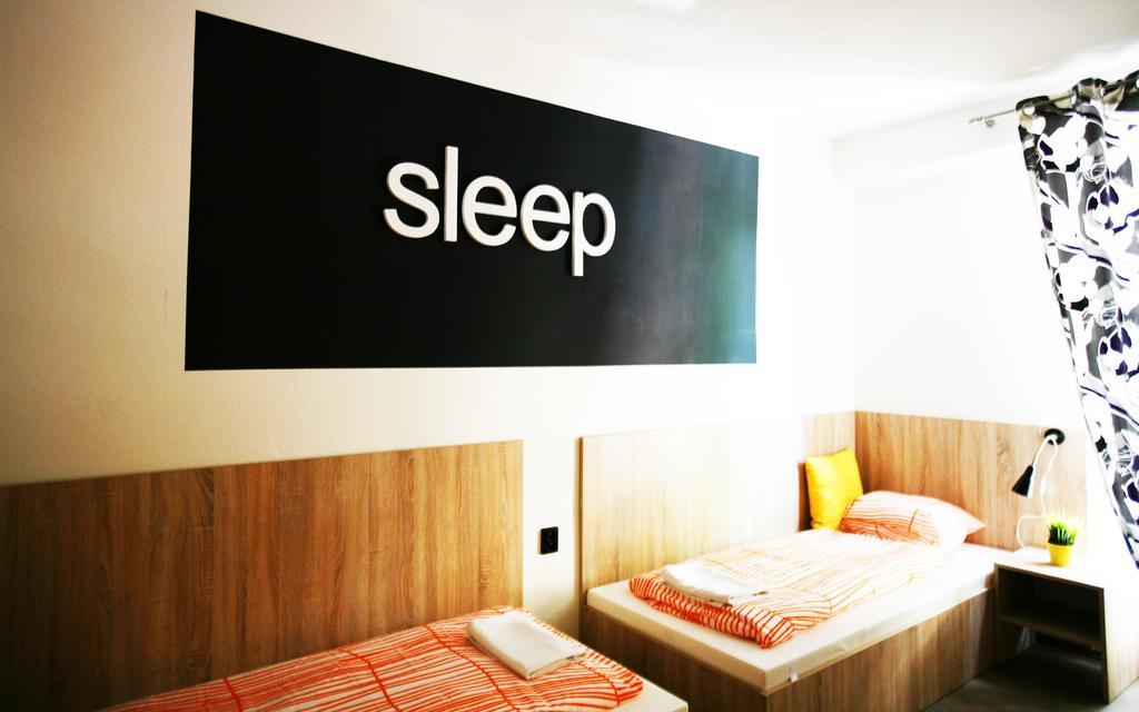 Hostel Bratislava By Freddie Chambre photo